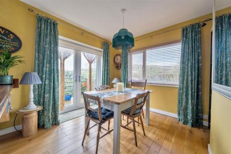 Fairview Dining 26.jpg