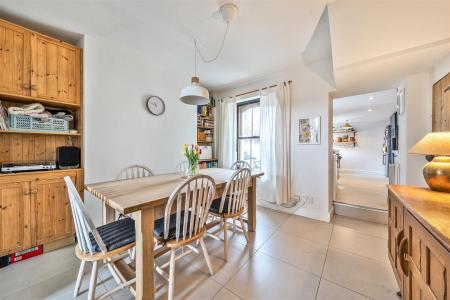 Flete View Dining..jpg