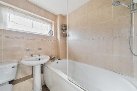 Woodburn Bathroom.jpg