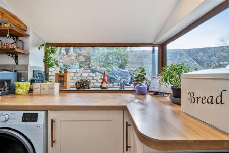 Ivy Cottages Kitchen 4.jpg