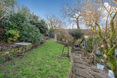 Ivy Cottages Garden.jpg