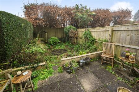 Elizabeth Close Garden.jpg