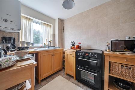 Elizabeth Close Kitchen.jpg