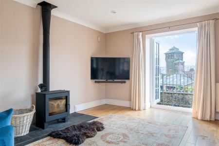 Mews Sitting View.jpg