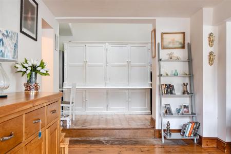 Zappo Kitchen Dining.jpg