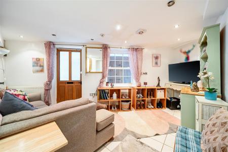 Zappo Snug Bed 3.jpg