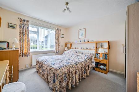 Brook Rd Bed 1.jpg