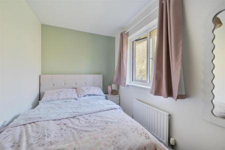 Barn Close Bed 2.jpg