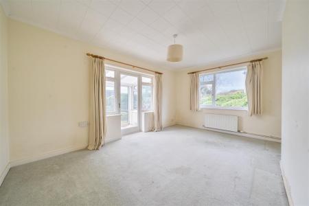 Venture Sitting Room.jpg