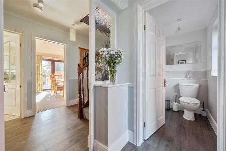 Kingfishers Entrance Hall.jpg