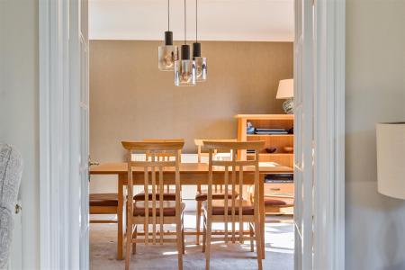 Kingfishers Dining..jpg