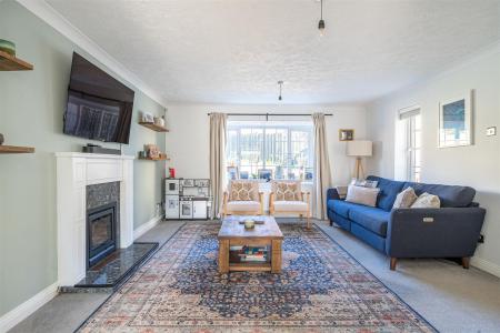 Howards Sitting Room.jpg