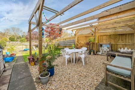 Cleeve Pergola..jpg