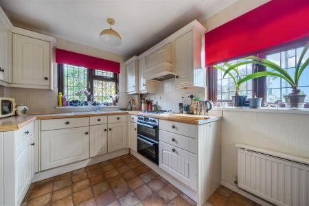 Crossroads Kitchen..jpg