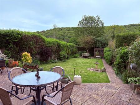cmErmebridge Garden.jpg