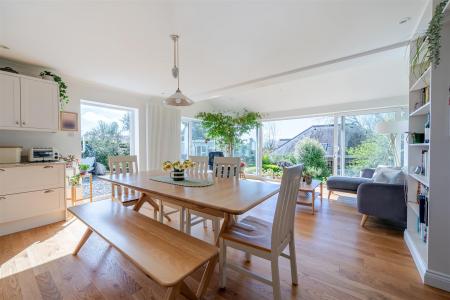 Cherry Kitchen Dining.jpg