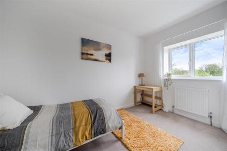 Fernmead Bed 4.jpg