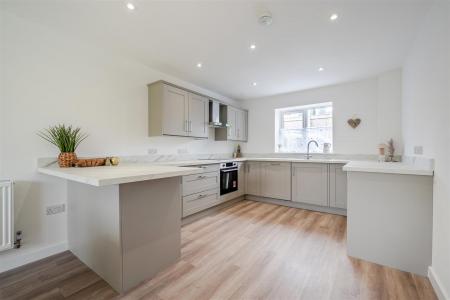 Fernmead Kitchen.jpg
