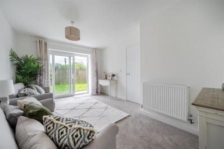Fernmead Sitting Room..jpg