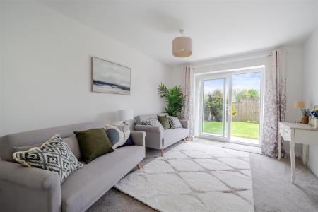 Fernmead Sitting Room.jpg