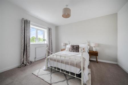 Fernmead Bed 1.jpg