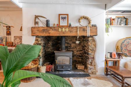 Holly 26 Fireplace.jpg
