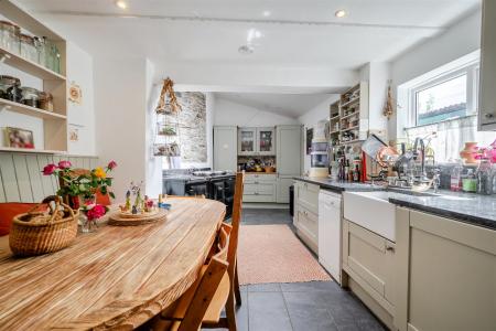 Holly 26 Kitchen Dining.jpg