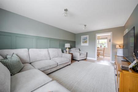 Shortlands Sitting Room..JPG