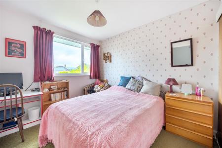 Clobells Bed 2.jpg