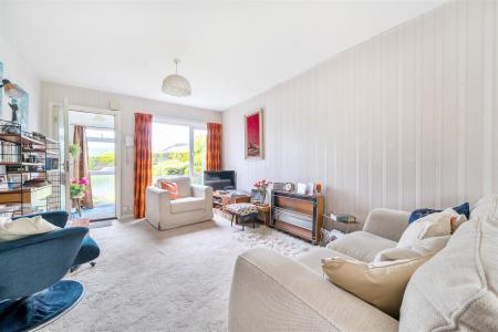 Clobells Sitting Room bl.jpg