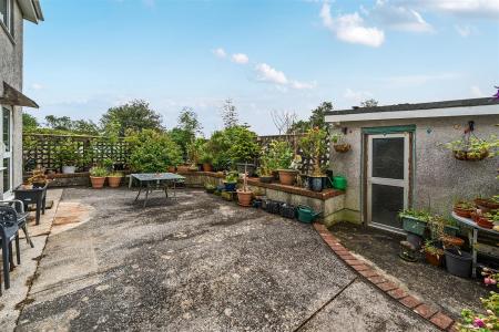 Buddle Garden Patio.jpg