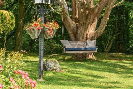 CrkGarden Swing Seat.jpg