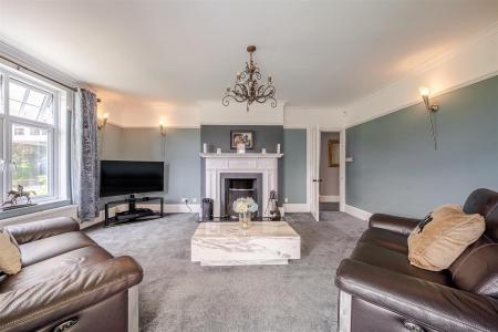 CrkSitting Room.jpg
