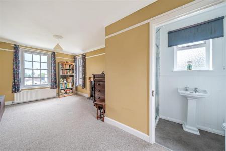 Church Rd Bed 1 Ensuite.jpg