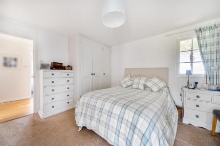 Longlands Bed 1.jpg