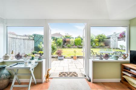 Longlands Garden Room.jpg