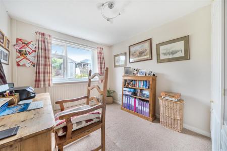 Longlands Bed 3.jpg
