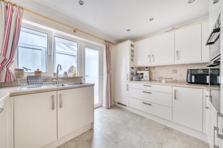 Longlands Kitchen..jpg