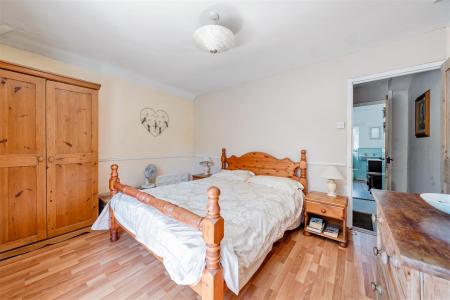 LPC Bed 1..jpg
