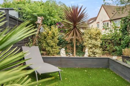 Staniforth Garden.jpg