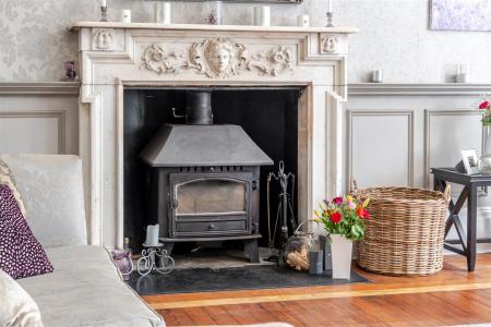 East H Sitting Room Fireplace.jpg