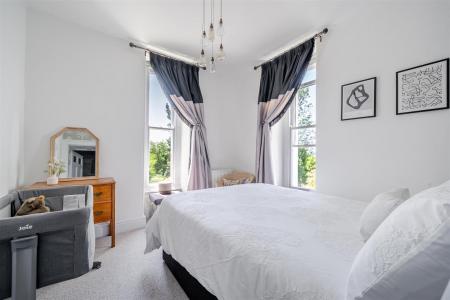 East H Bed 4.jpg