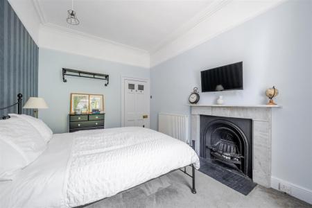 East H Bed 3.jpg