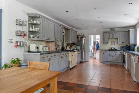 East H Main Kitchen..jpg