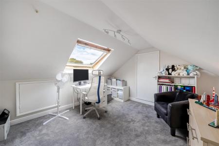 Lydford Bed 5 Attic ed.jpg