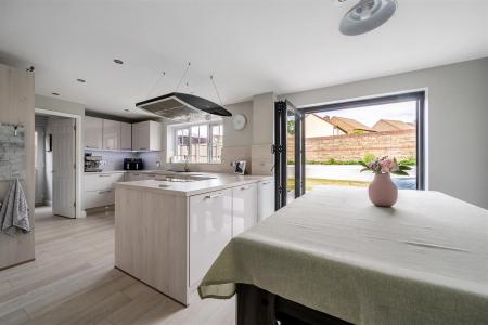 Lydford Kitchen Dining..jpg