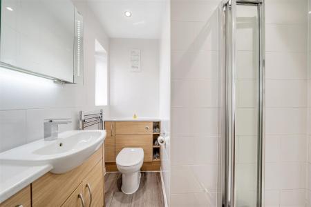 Lydford Ensuite.jpg