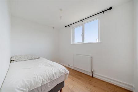 Brook Bed 3.jpg