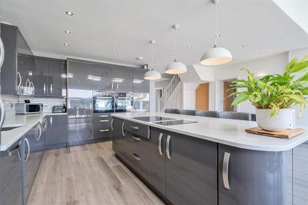 Open Plan Kitchen / Dining / Living Room