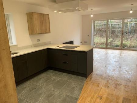 Jeff Davies new build x..jpg